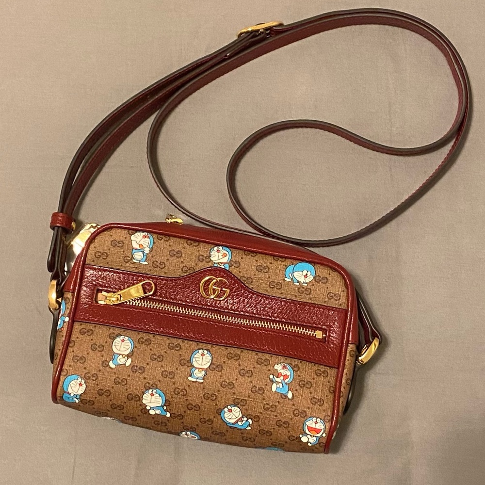 Gucci x Doaremon mini bag